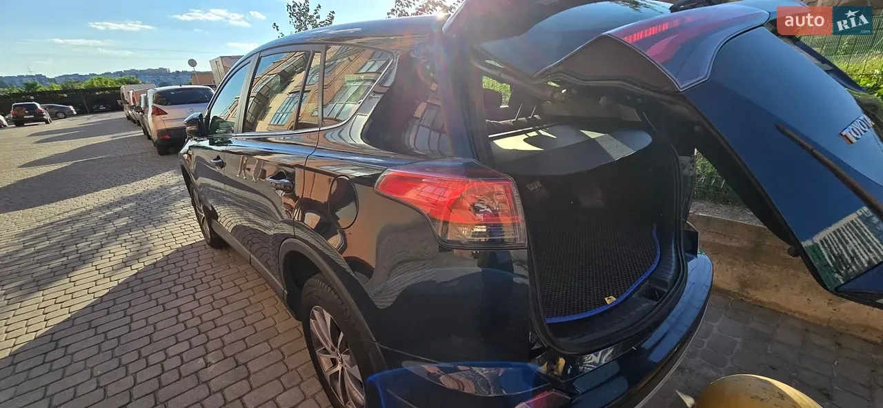 Toyota Rav4 2017 photo 4