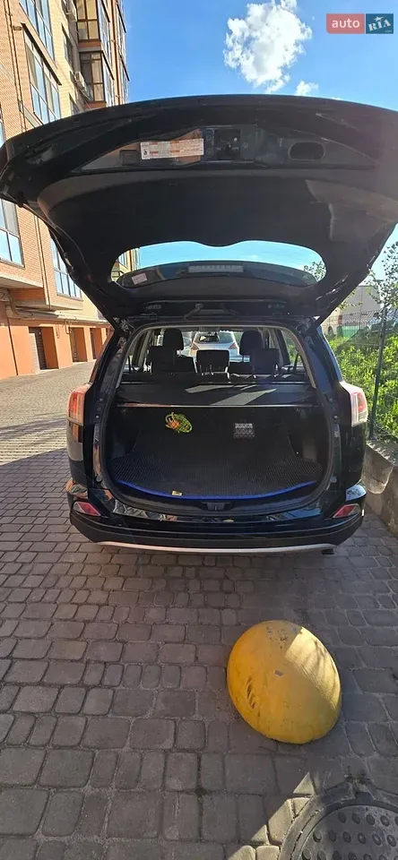 Toyota Rav4 2017 photo 5