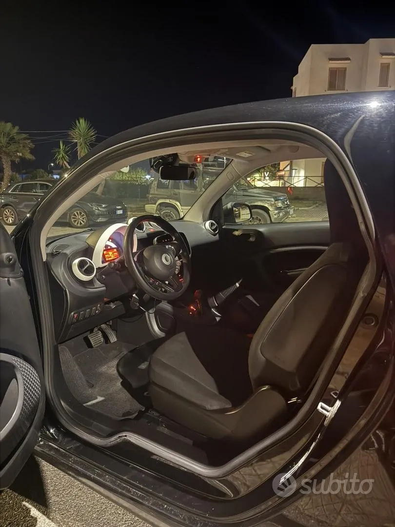 Smart Fortwo 2017 photo 4