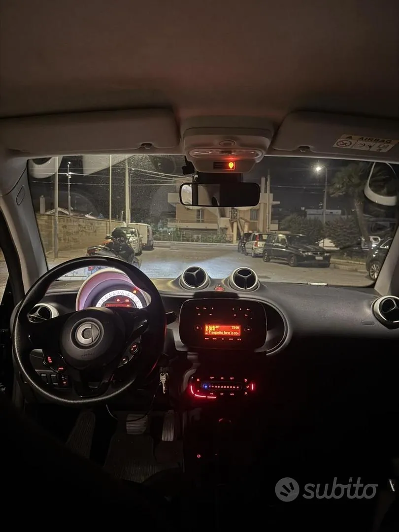 Smart Fortwo 2017 photo 3