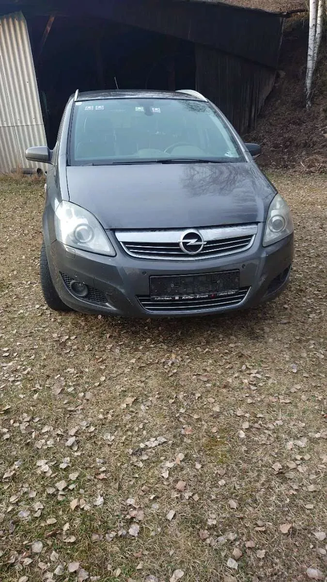 Opel Zafira 2008 photo 2
