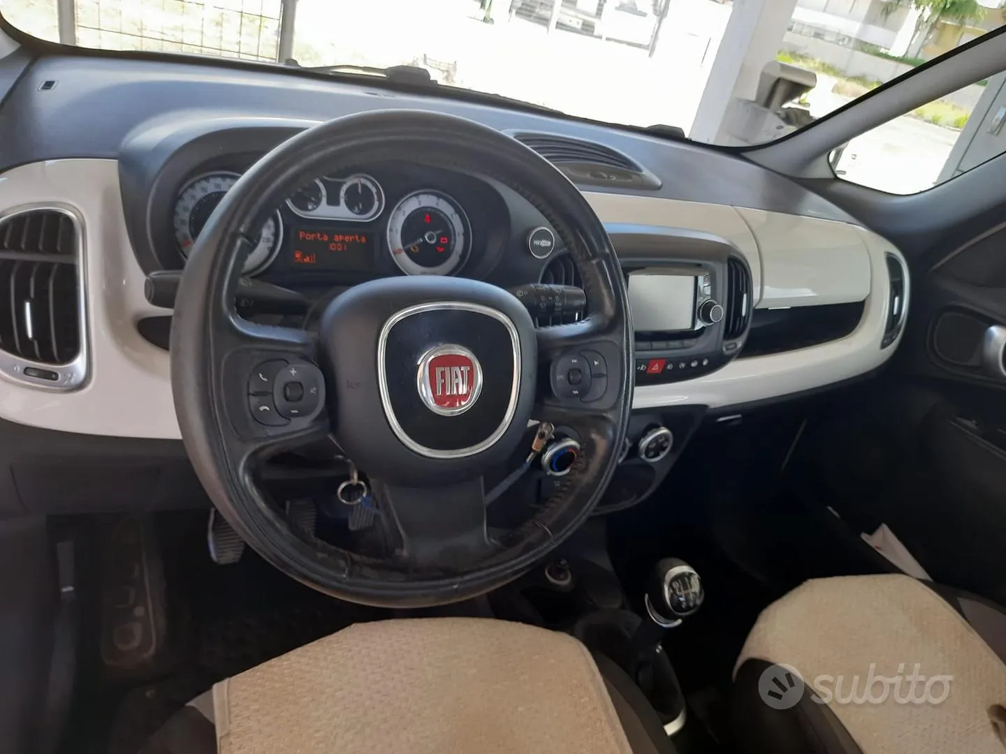 Fiat 500L 2013 photo 4