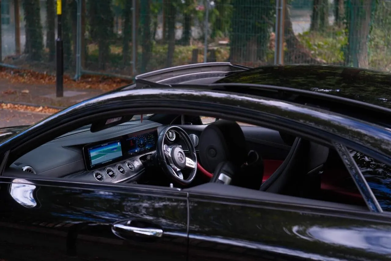 Mercedes-Benz E-Class 2019 photo 4
