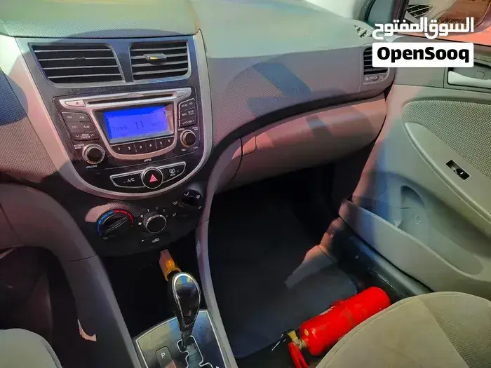 Hyundai Accent 2014 photo 3
