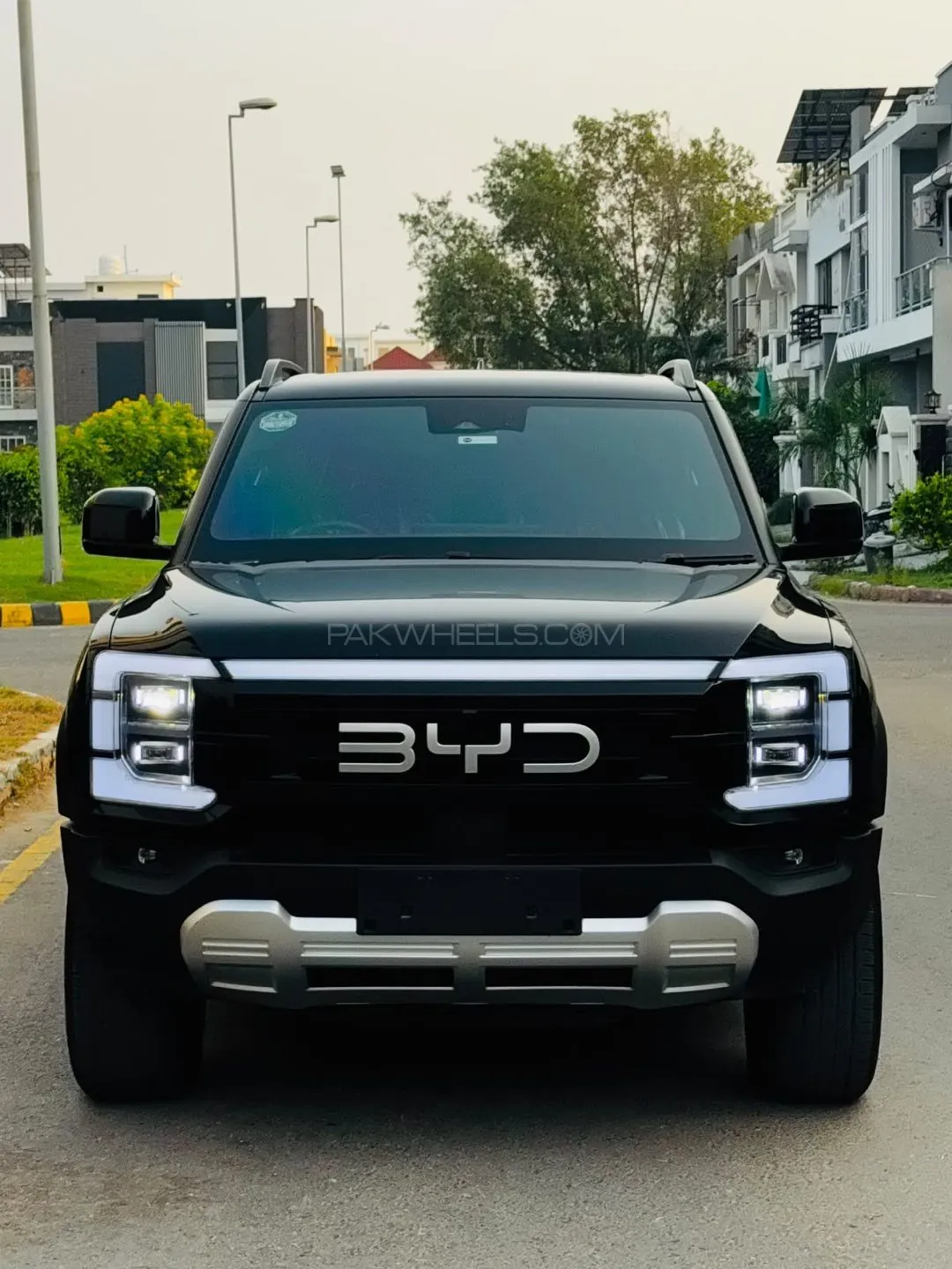 BYD Shark 6