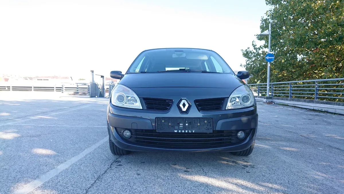 Renault Scenic 2007 photo 2