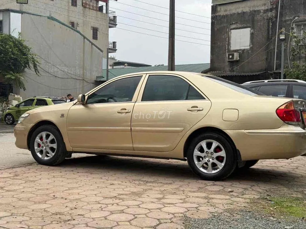 Toyota Camry 2005 photo 2