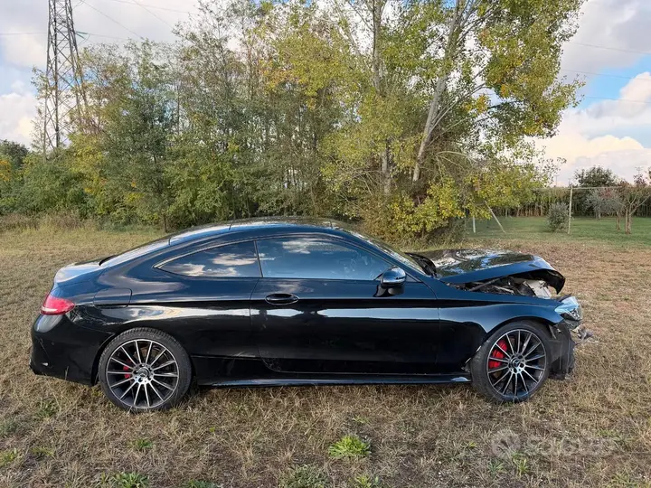Mercedes-Benz C 250 2016 photo 5