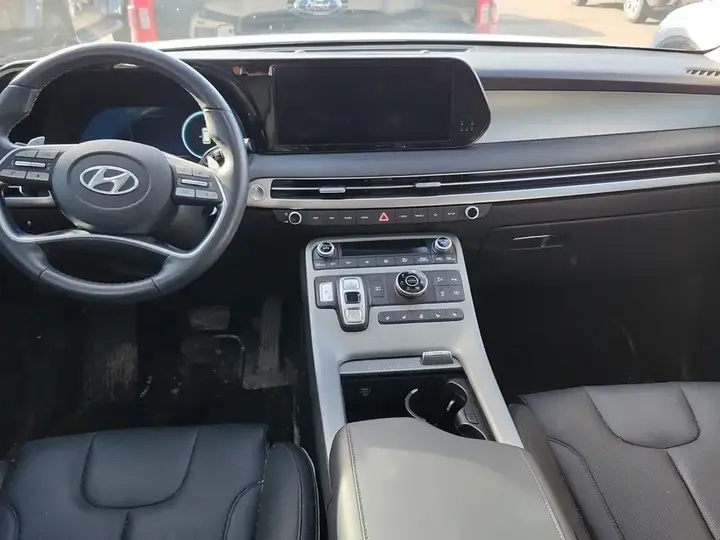 Hyundai Palisade 2025 photo 2