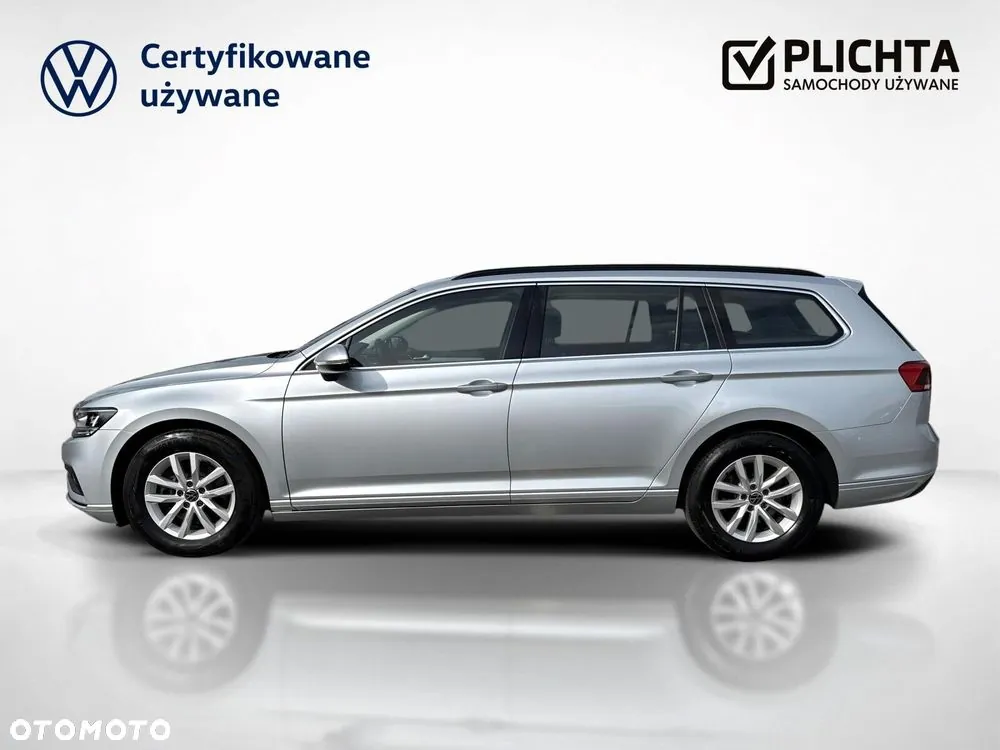 Volkswagen Passat 2022 photo 2