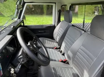 Land Rover Defender 2006 photo 3