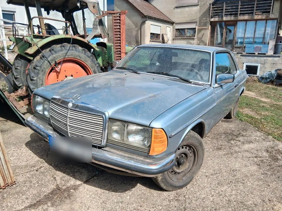 Mercedes-Benz 123