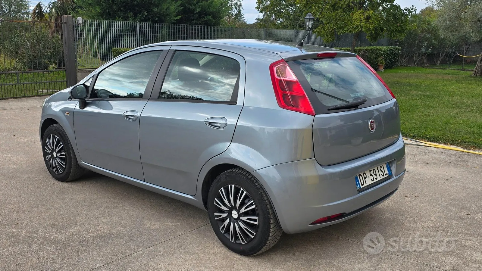 Fiat Grande Punto 2008 photo 5