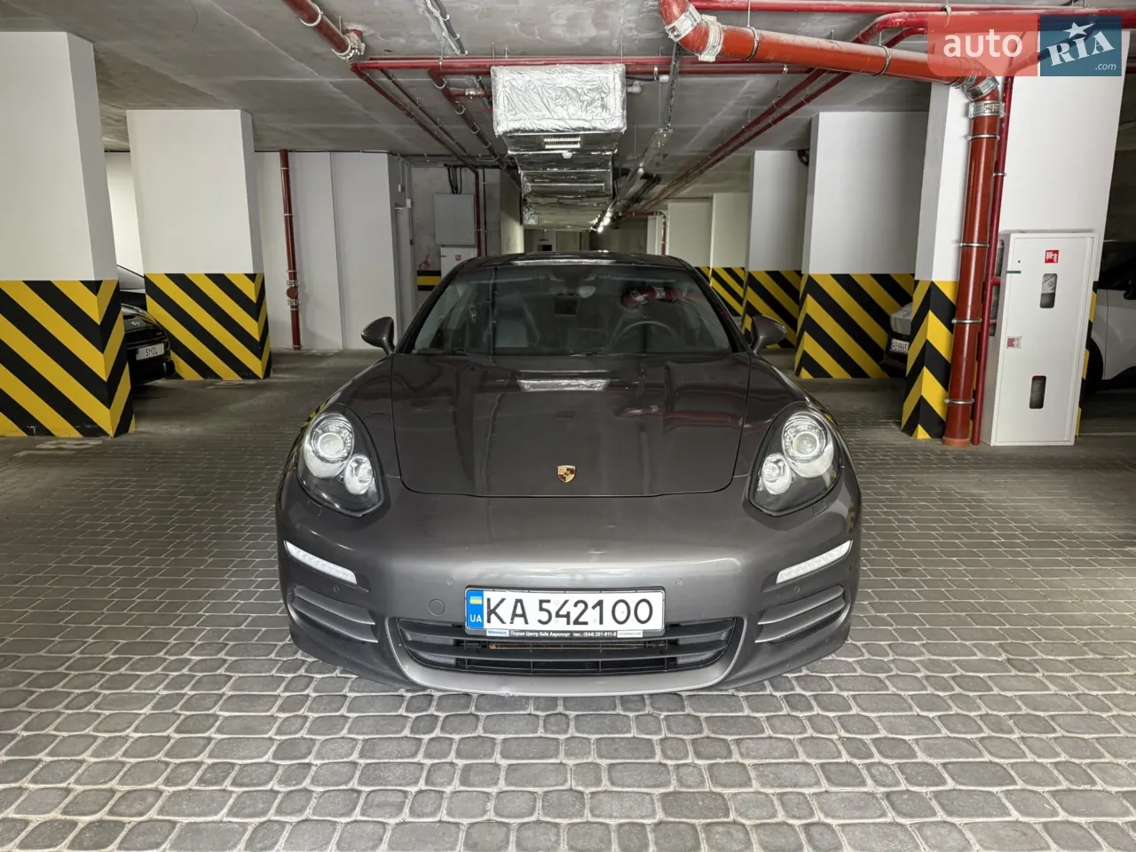 Porsche Panamera 2013 photo 2