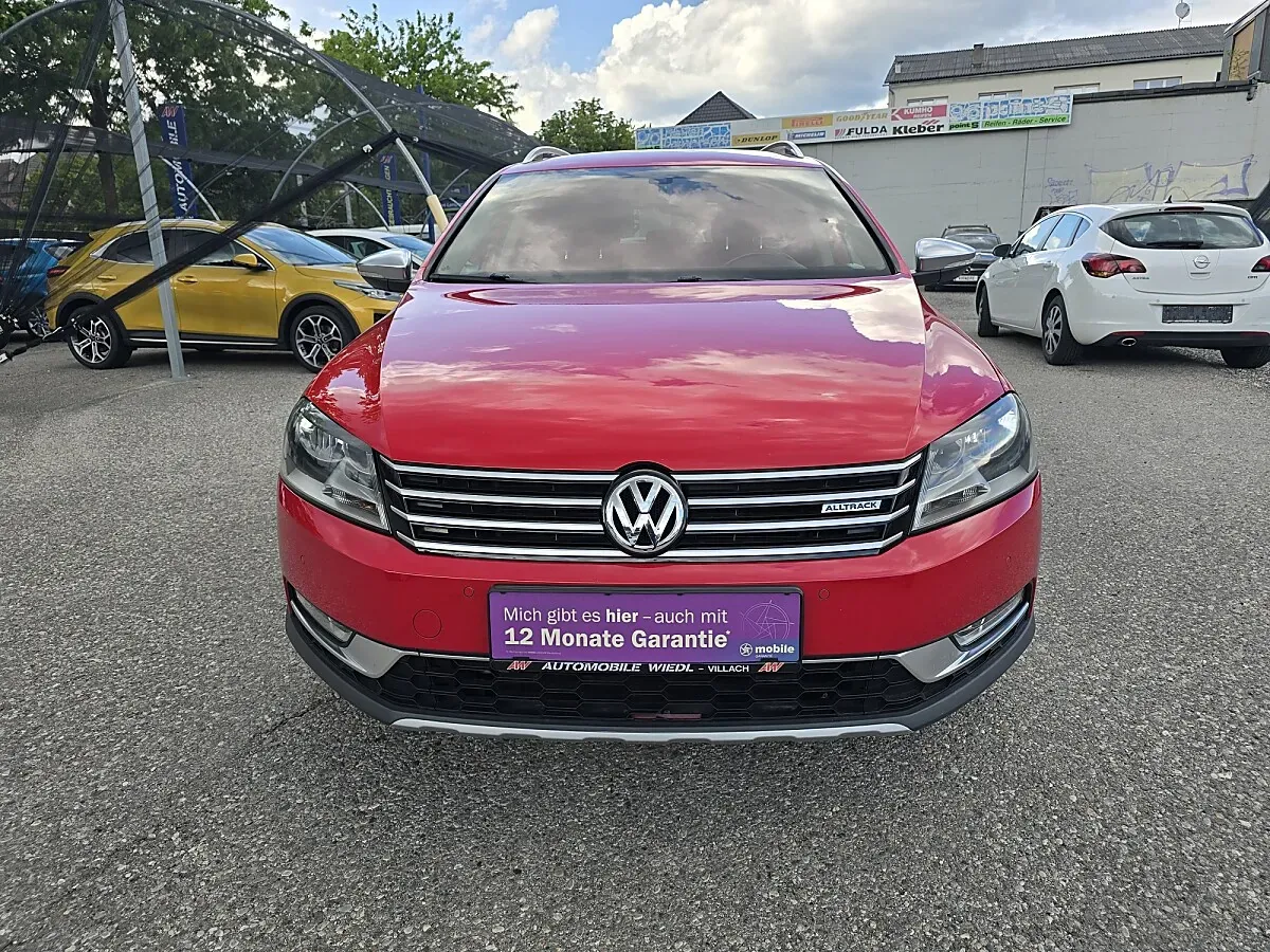 Volkswagen Passat 2012 photo 2