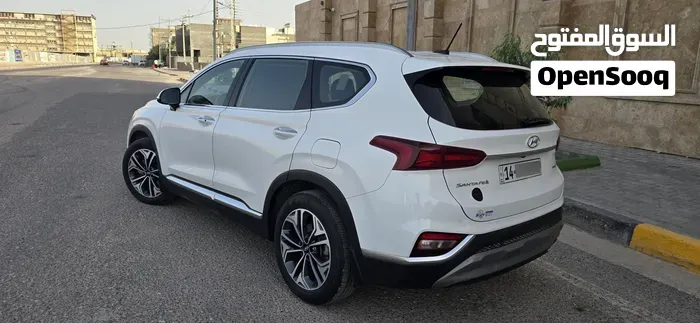 Hyundai Santa Fe 2019 photo 2