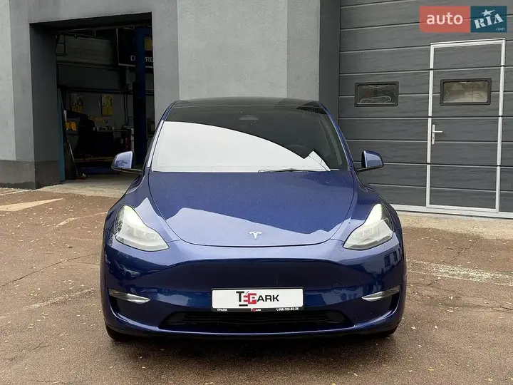 Tesla Model Y 2023 photo 3