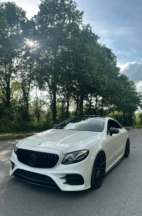 Mercedes-Benz E400
