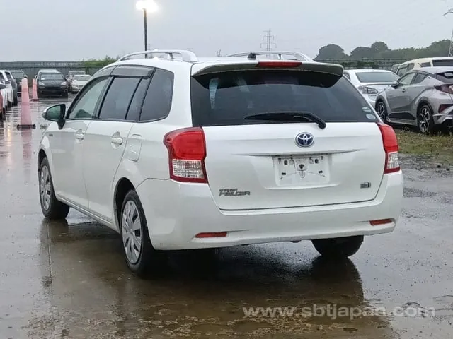 Toyota Corolla Fielder 2014 photo 4