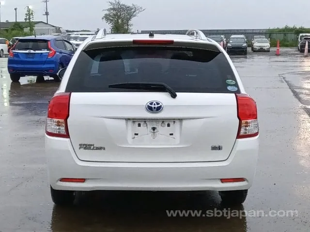 Toyota Corolla Fielder 2014 photo 5