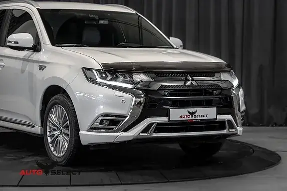 Mitsubishi Outlander 2020 photo 2