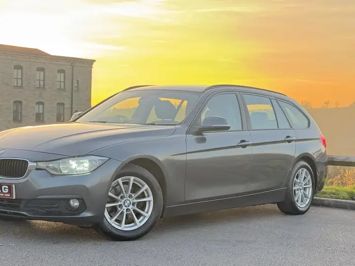 BMW 3 Series 2016 photo 5