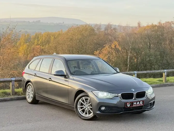 BMW 3 Series 2016 photo 2