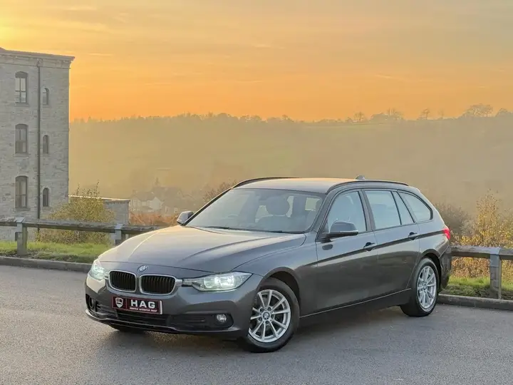 BMW 3 Series 2016 photo 3