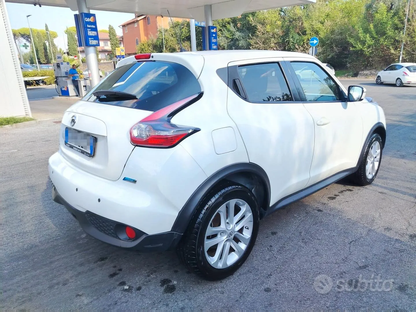 Nissan Juke 2015 photo 5