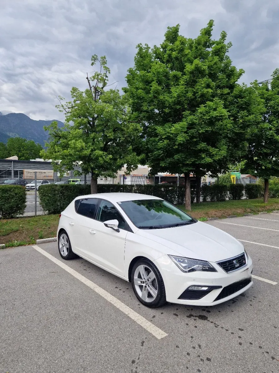 Seat Leon 2019 photo 2