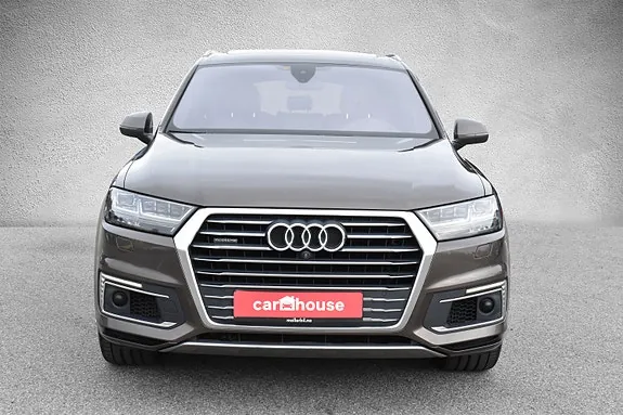 Audi Q7 2017 photo 4