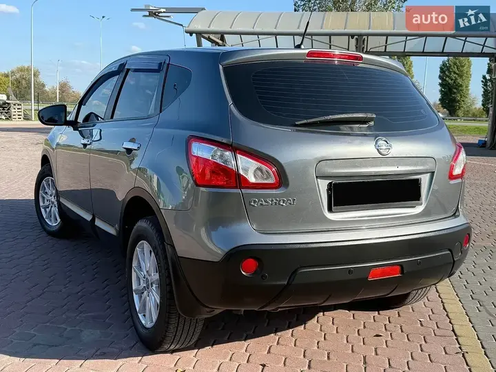 Nissan Qashqai 2012 photo 5