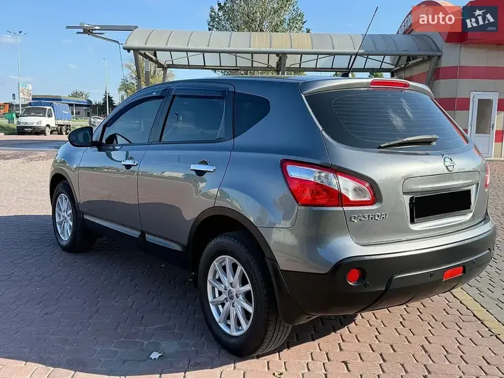 Nissan Qashqai 2012 photo 3