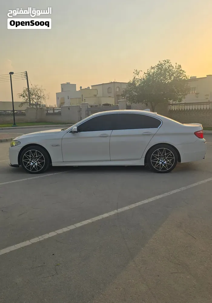 BMW 5 Series 2011 photo 3