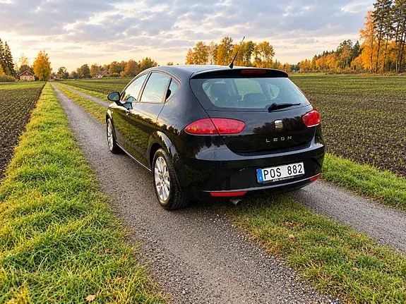 Seat Leon 2012 photo 4