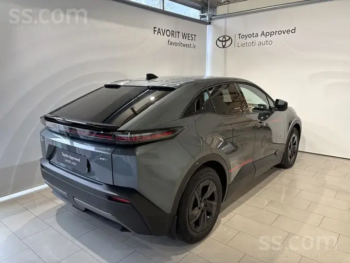 Toyota C-Hr 2026 photo 4