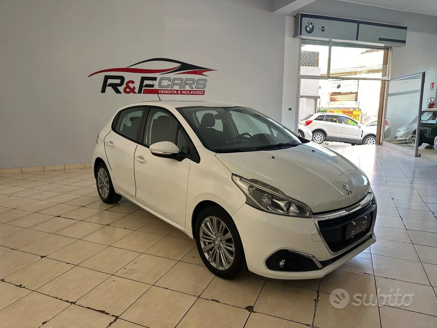 Peugeot 208 2017 photo 2