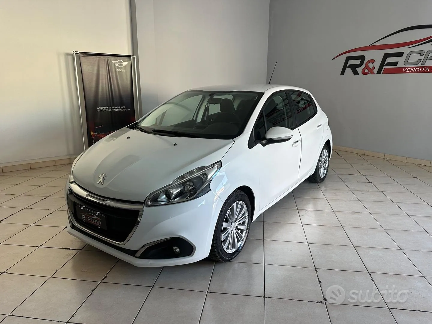 Peugeot 208 2017 photo 3