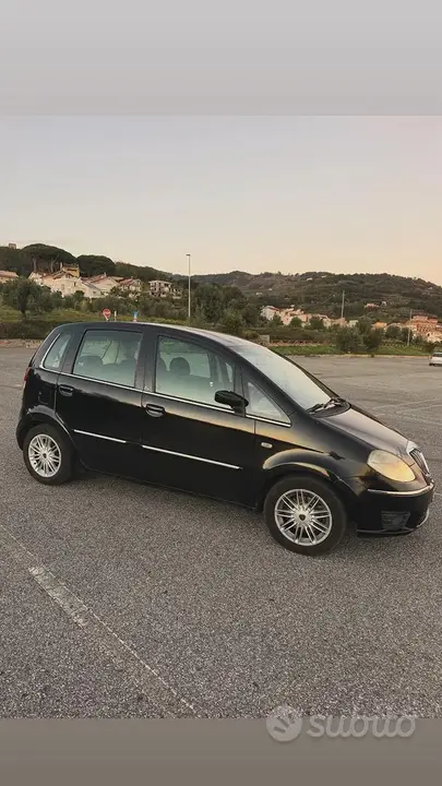 Lancia Musa 2010 photo 2