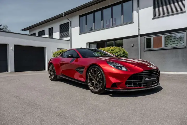 Aston Martin Vanquish