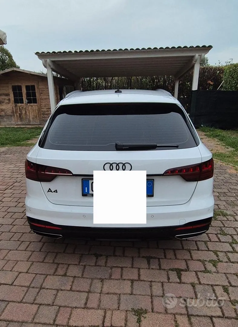 Audi A4 2024 photo 2