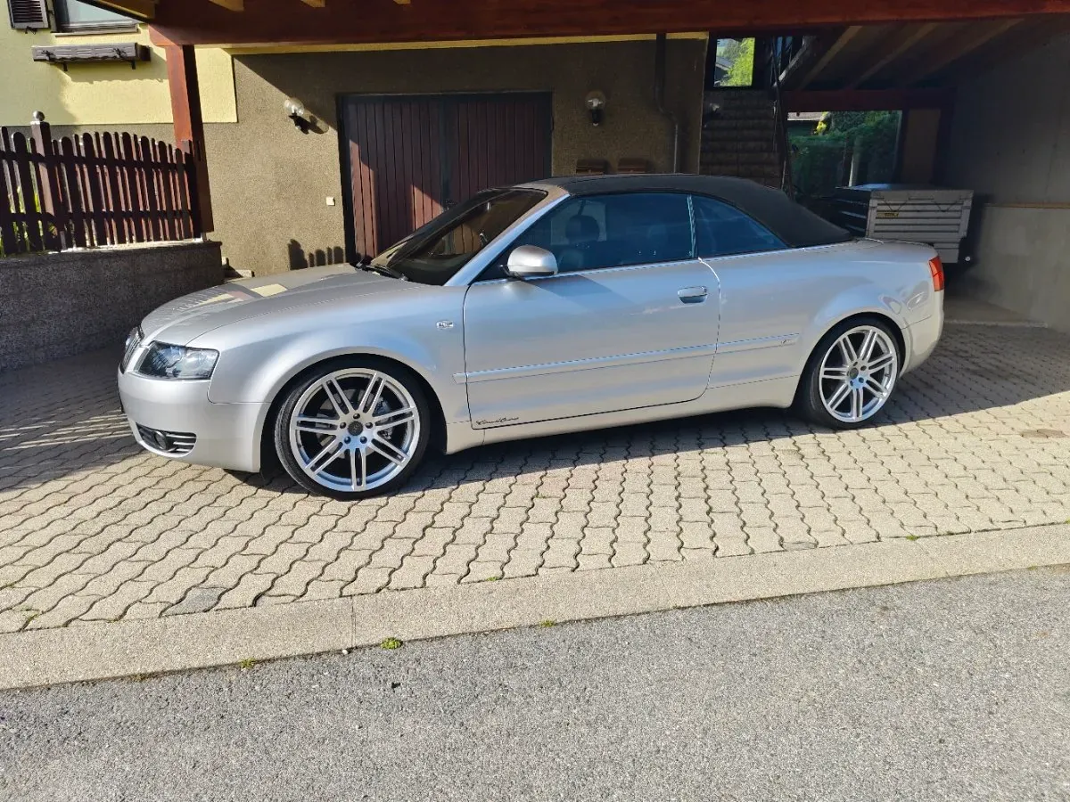 Audi A4 2005 photo 2
