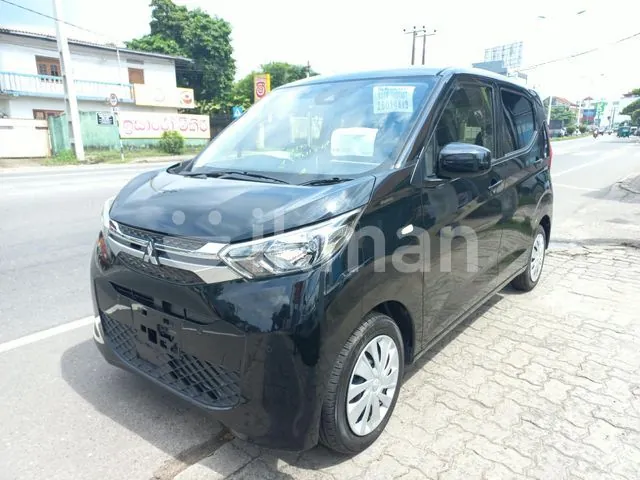 Mitsubishi Ek Wagon 2023 photo 2
