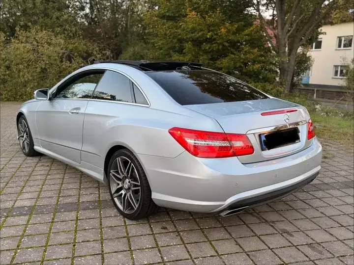 Mercedes-Benz E-Class Coupe