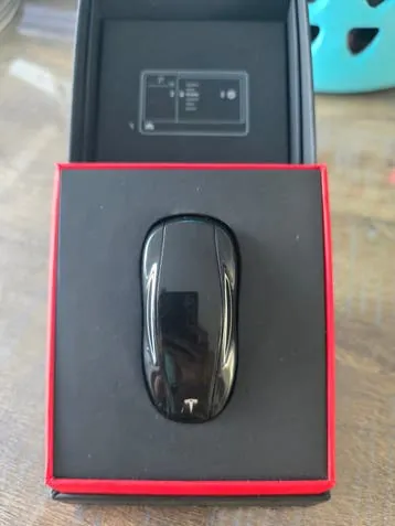 Tesla Autosleutel