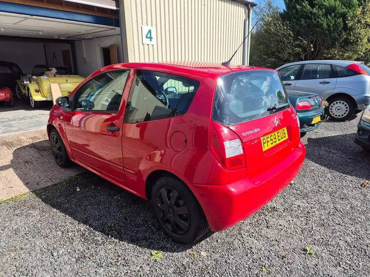 Citroen C2 2009 photo 2