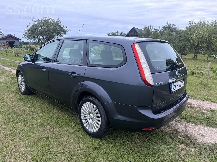 Ford Focus 2009 photo 4