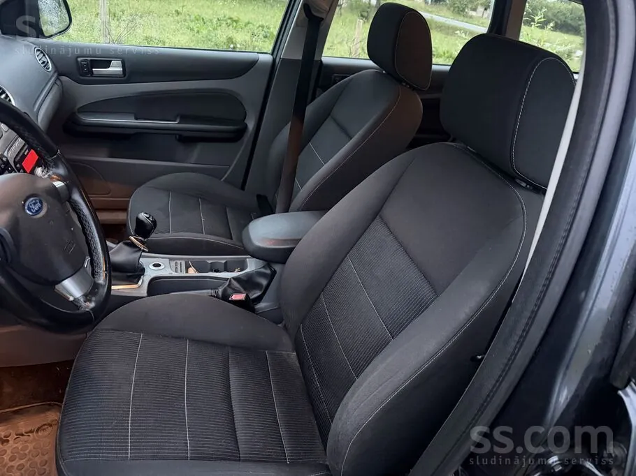 Ford Focus 2009 photo 5