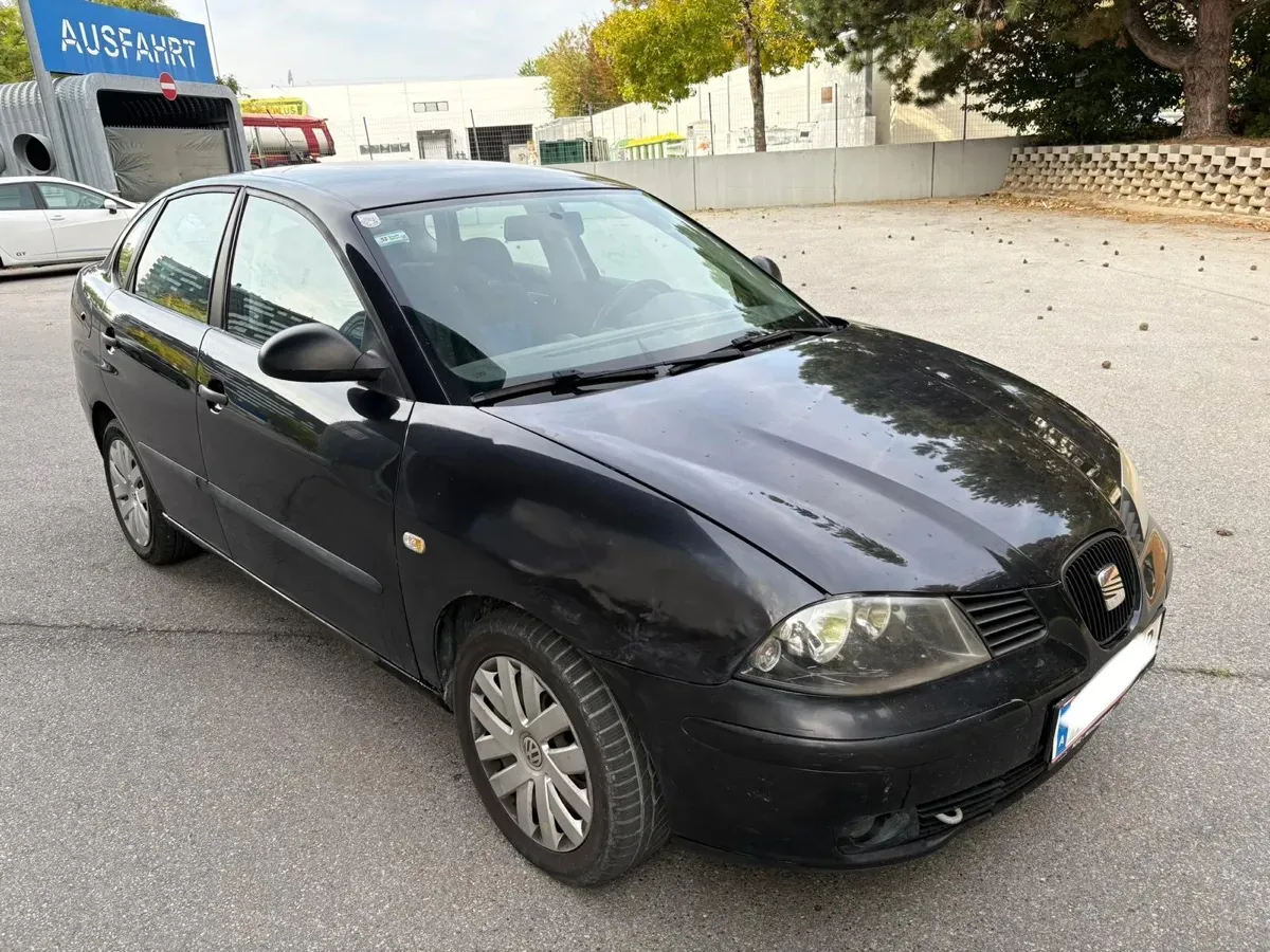 Seat Cordoba 2007 photo 2