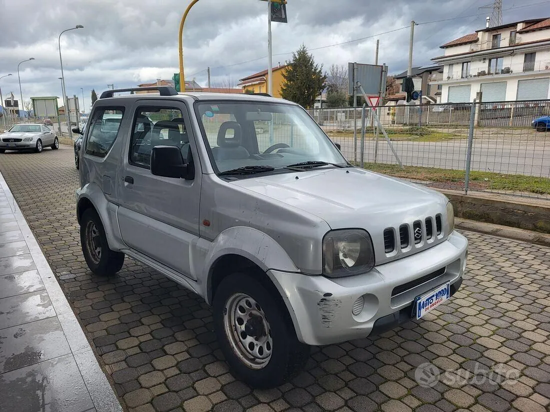 Suzuki Jimny 2000 photo 5